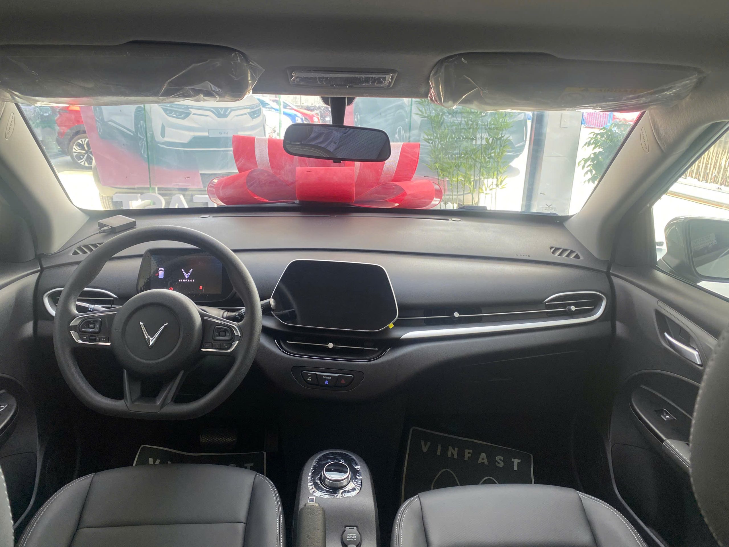nội thất xe vinfast vf5 màu xám nhạt